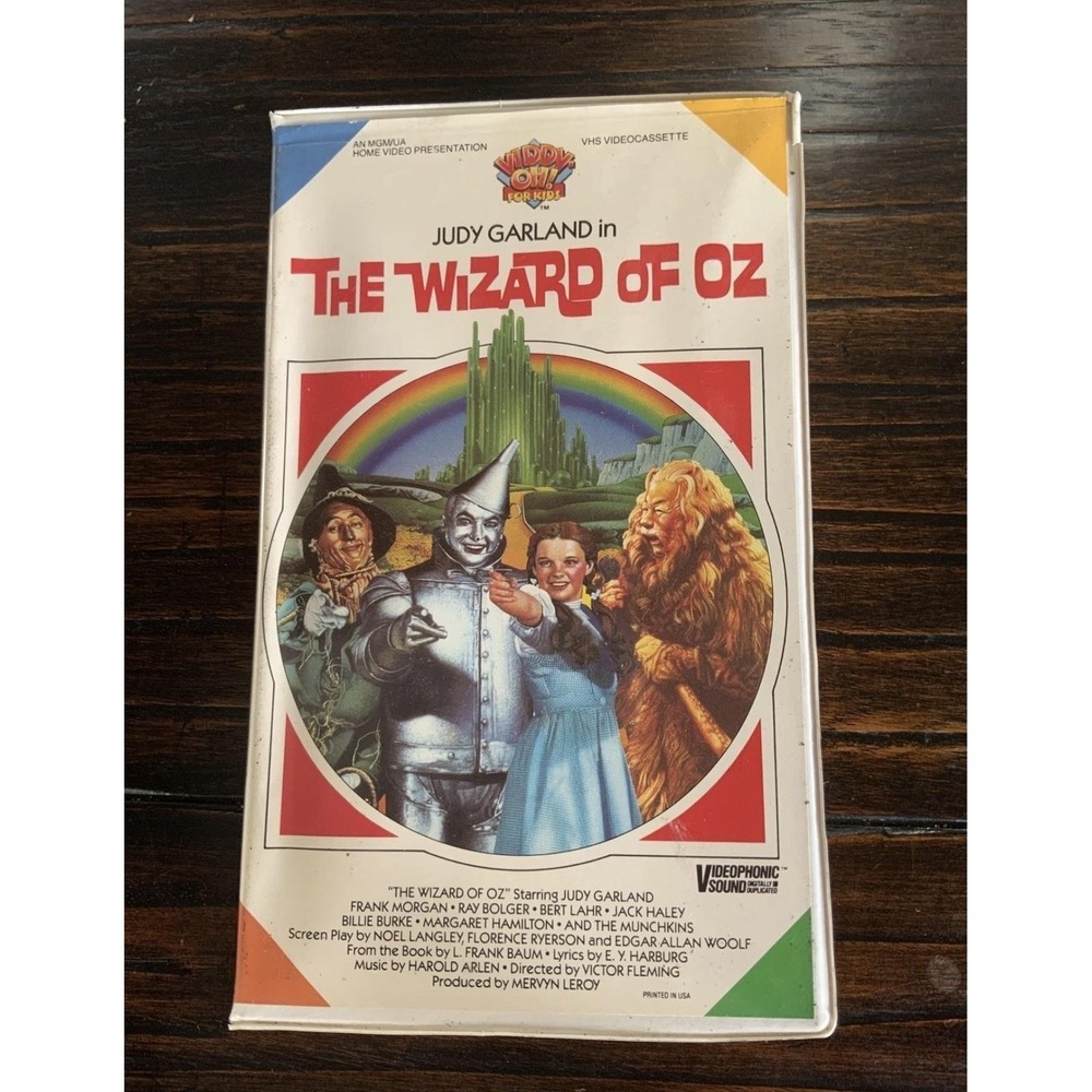 Vintage The Wizard Of‎ Oz VHS Tape MGM/UA Kids Family Musical Fantasy 1939 Movie